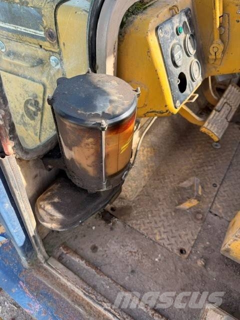 Komatsu D 65 P-8 Μπουλντόζες με ερπύστριες