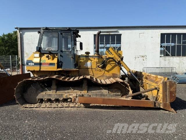 Komatsu D 65 P-8 Μπουλντόζες με ερπύστριες