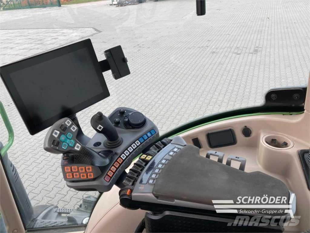 Fendt 516 VARIO GEN3 PROFI PLUS Traktory