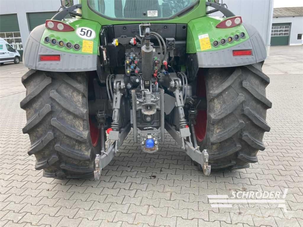 Fendt 516 VARIO GEN3 PROFI PLUS Traktori