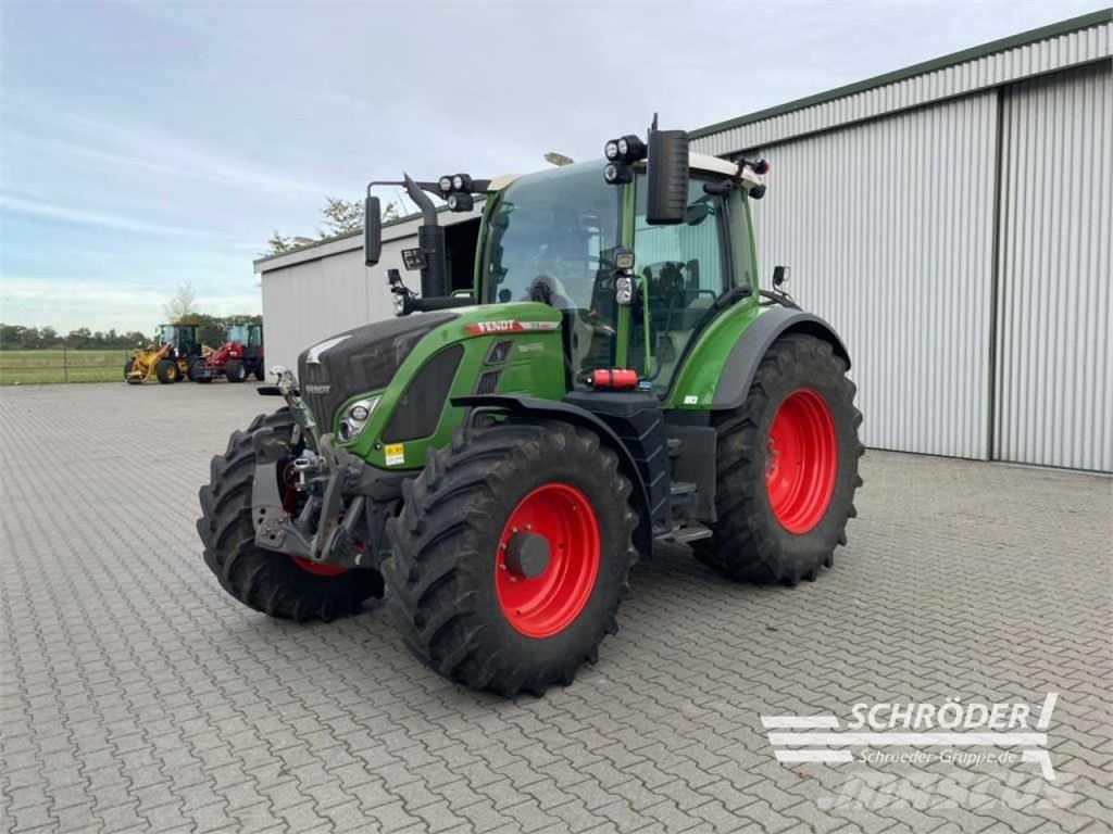 Fendt 516 VARIO GEN3 PROFI PLUS Traktory