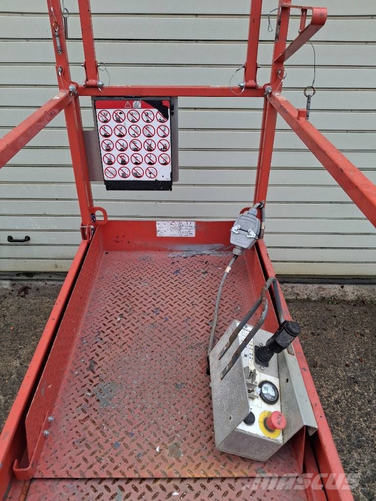 SkyJack SJ III 3219 Šķerveida pacēlāji