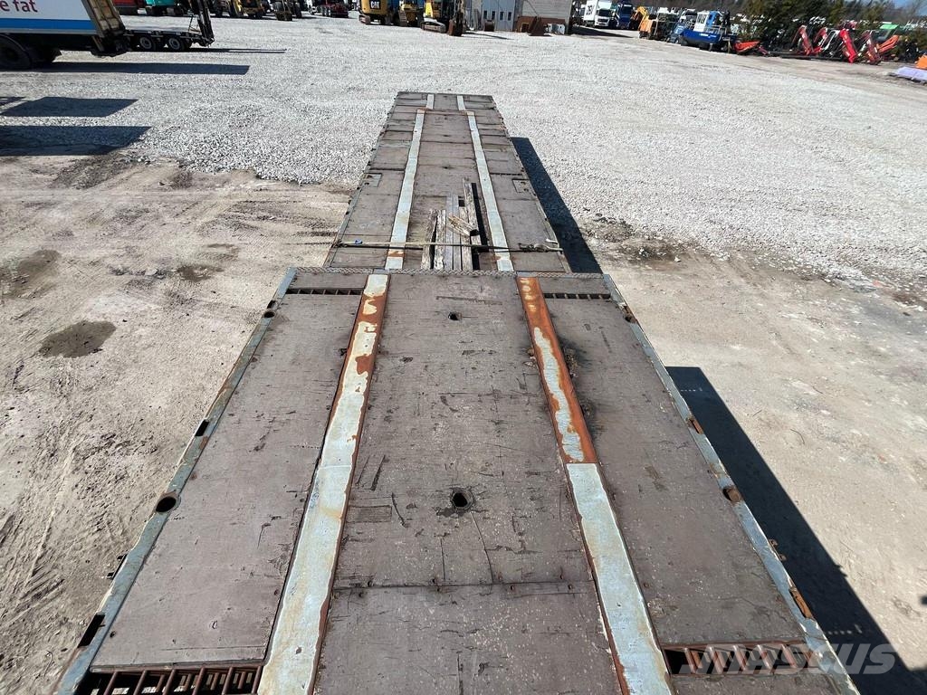 Zaslaw D-651 PLATFORM L=9350 mm Flatbed/Dropside semi-trailers