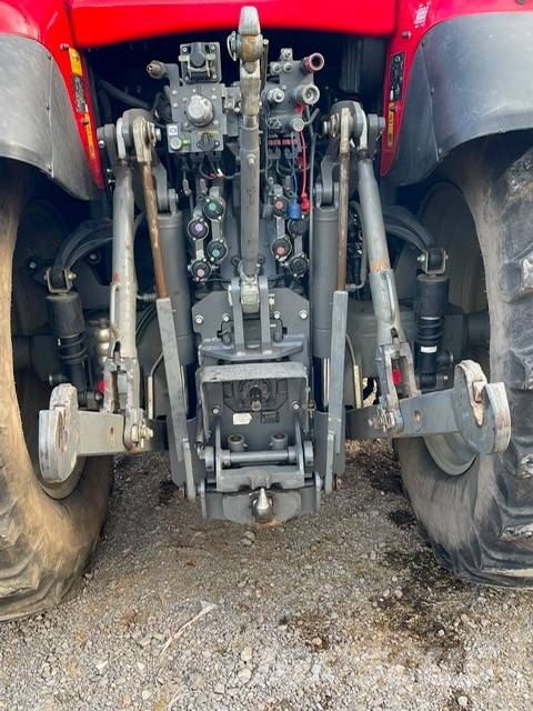 Massey Ferguson 7718S Traktori