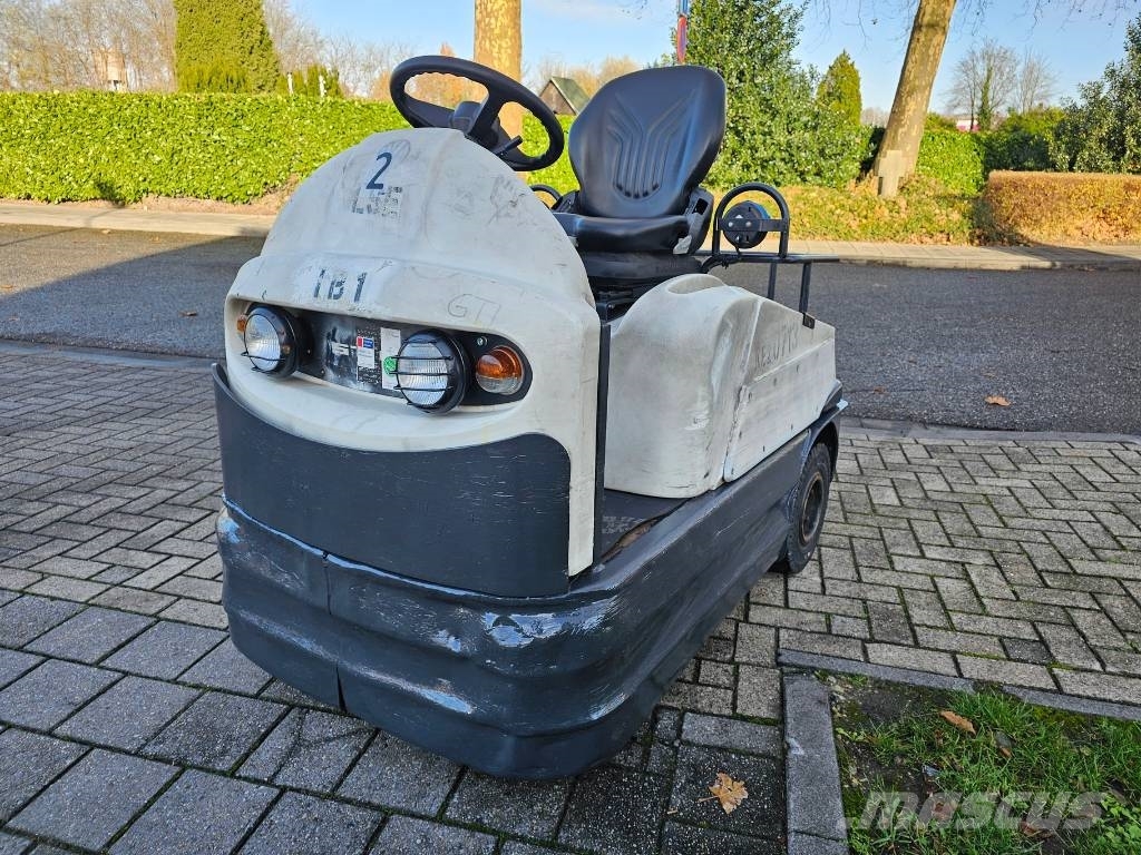 Still R 06 Compact tractors