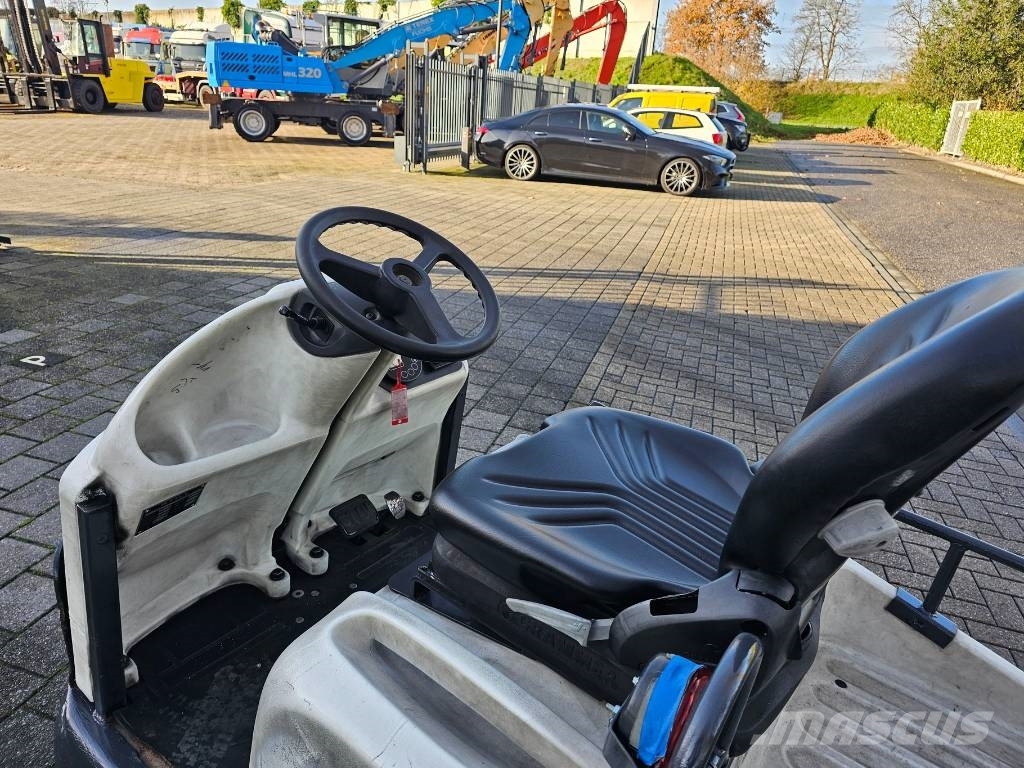 Still R 06 Compact tractors