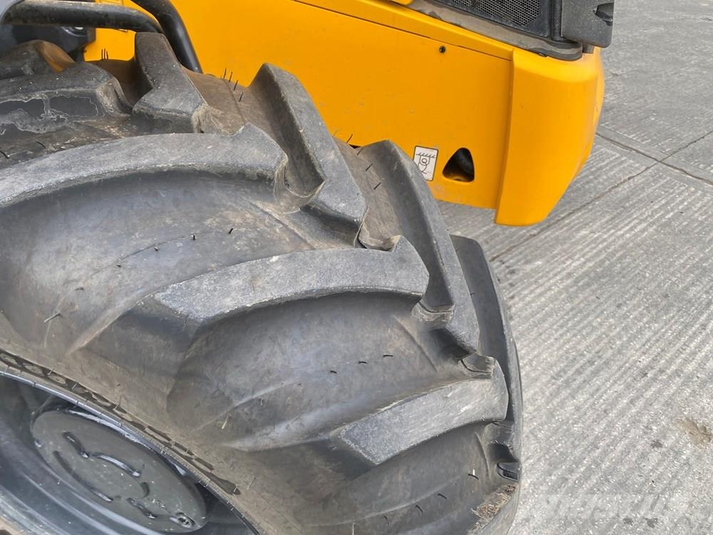 JCB 3CX Plus Rendegravere