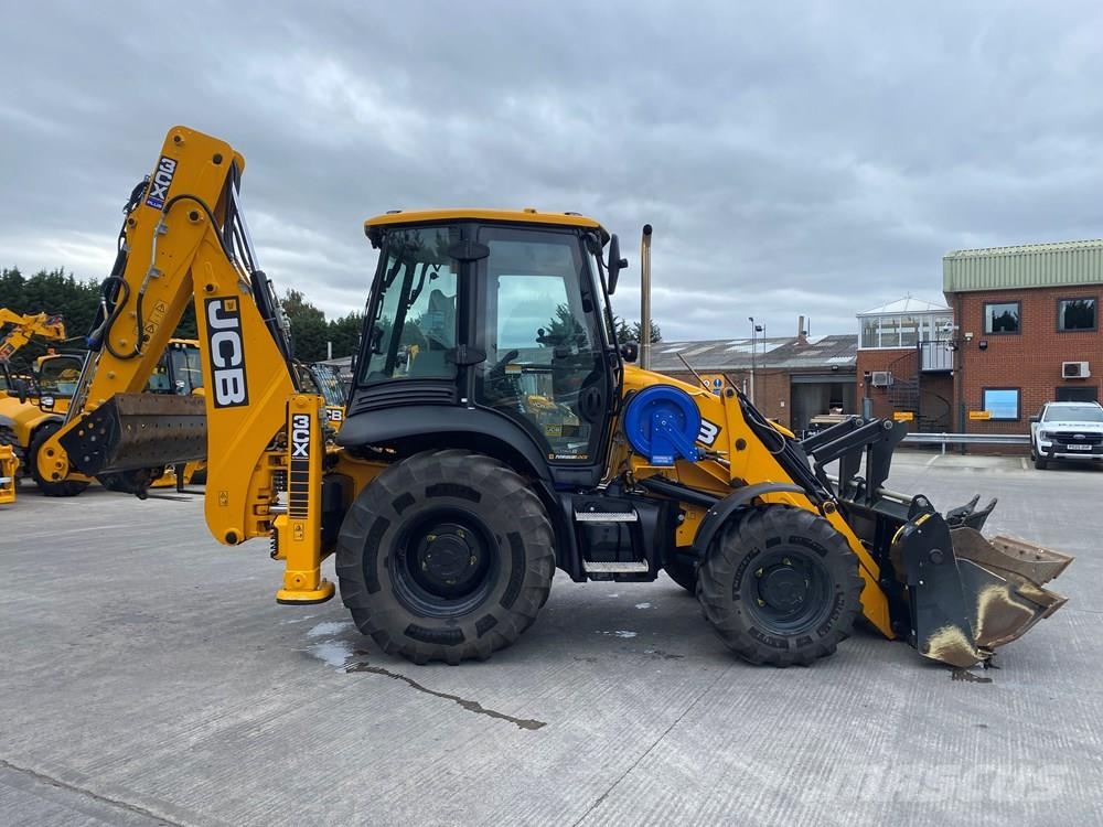 JCB 3CX Plus Rendegravere