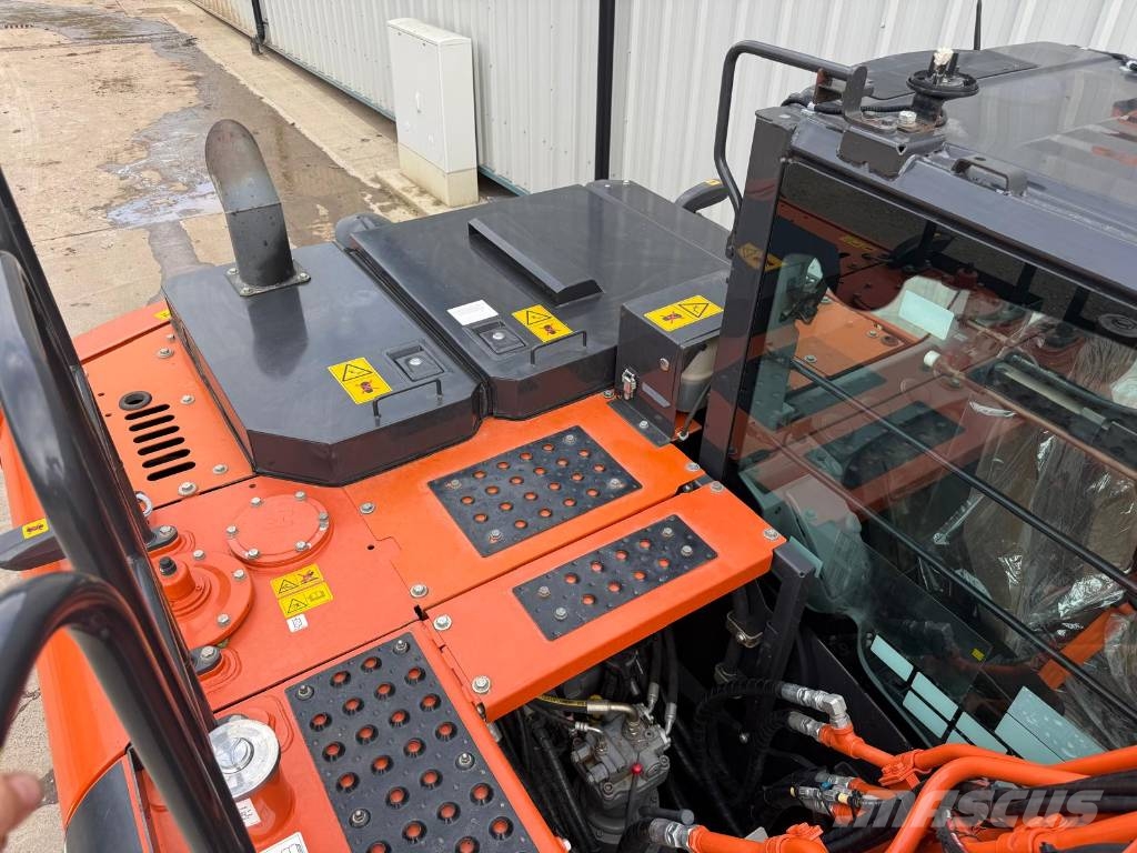 Hitachi ZX130LCN-7 Εκσκαφείς με ερπύστριες