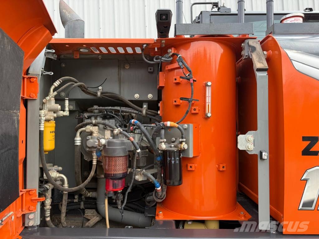 Hitachi ZX130LCN-7 Εκσκαφείς με ερπύστριες