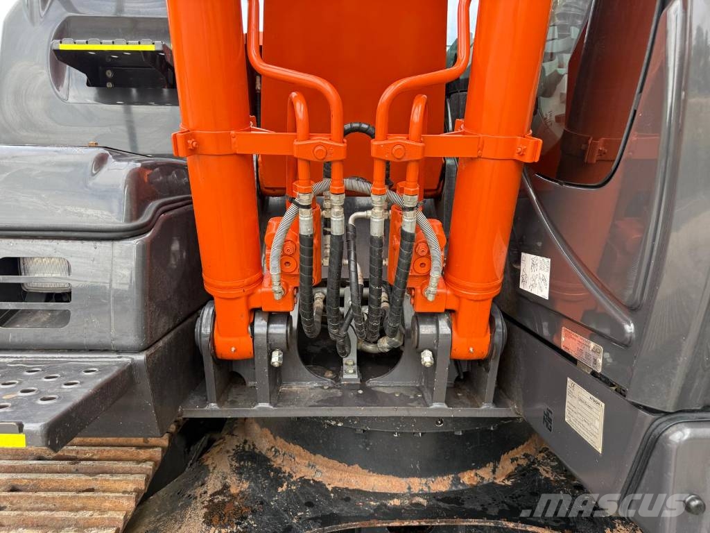 Hitachi ZX130LCN-7 Εκσκαφείς με ερπύστριες