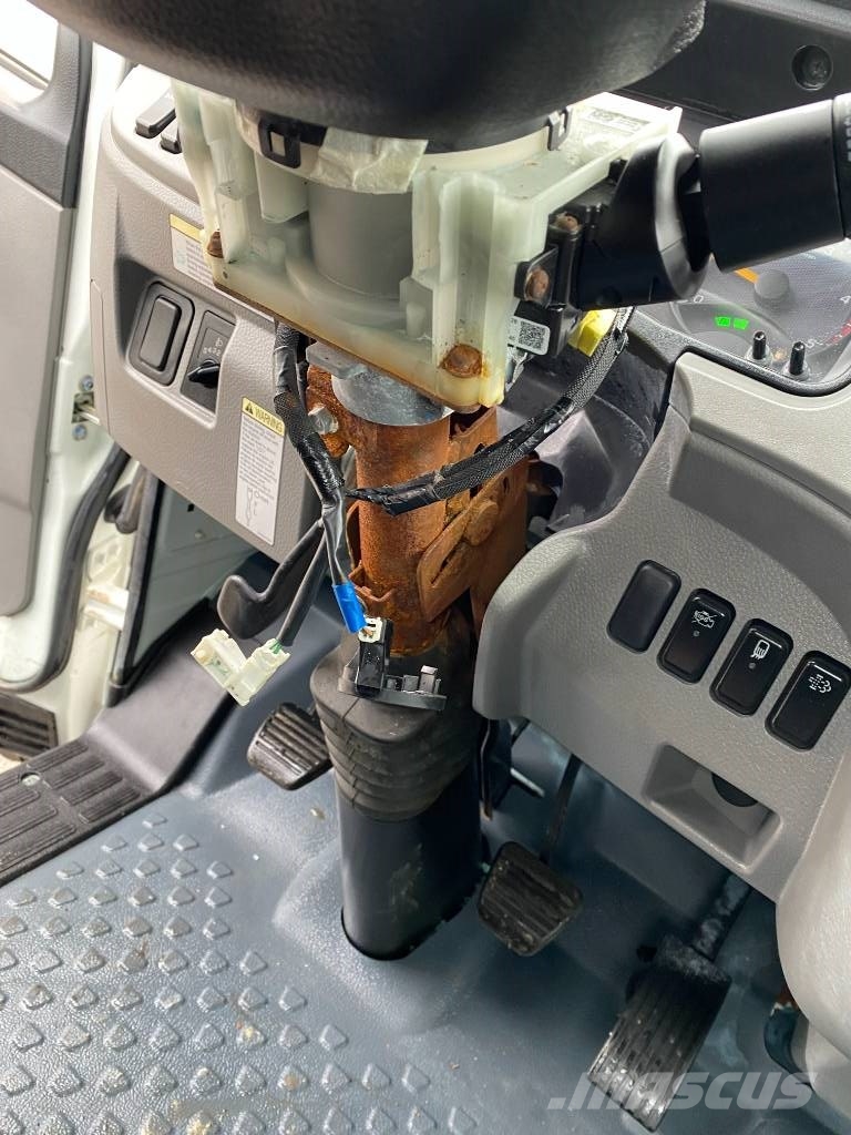 Mitsubishi CANTER FUSO 315-3.0/150 - JPM Vulcain endommagé Other