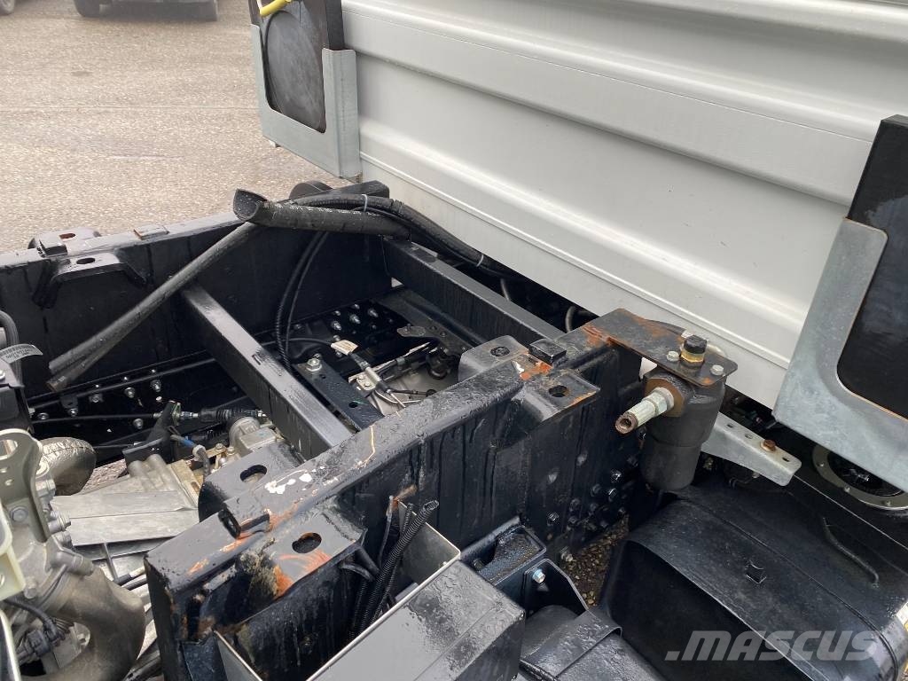 Mitsubishi CANTER FUSO 315-3.0/150 - JPM Vulcain endommagé Other