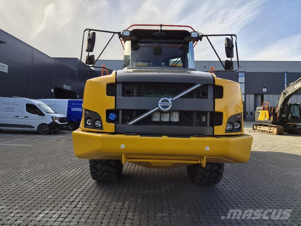 Volvo A25G 鉸接式起吊車