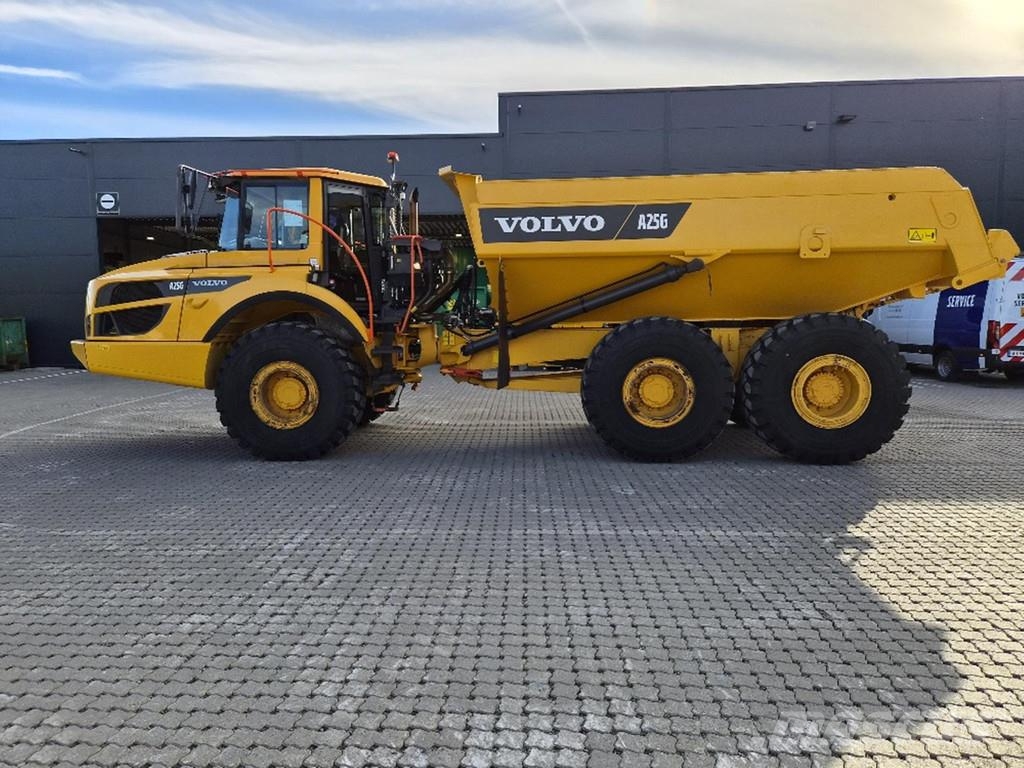 Volvo A25G 鉸接式起吊車