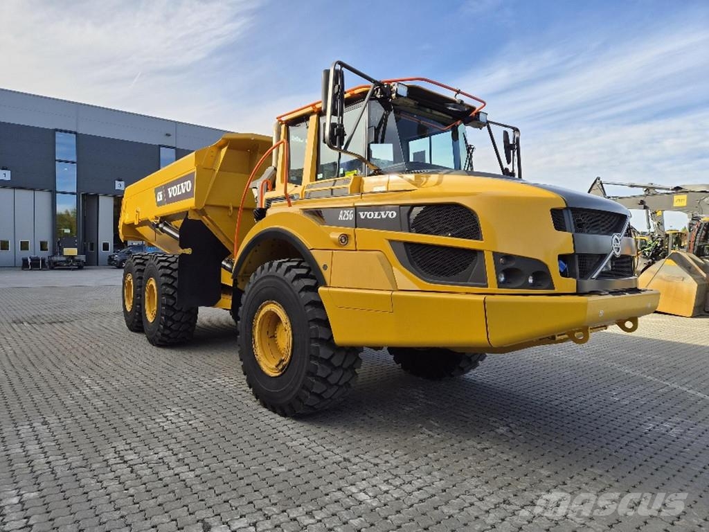Volvo A25G 鉸接式起吊車