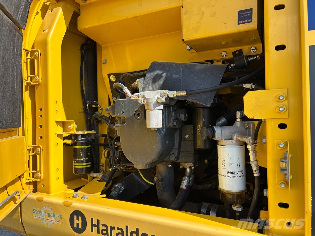 Komatsu PC 210 LC-11 حفارات زحافة