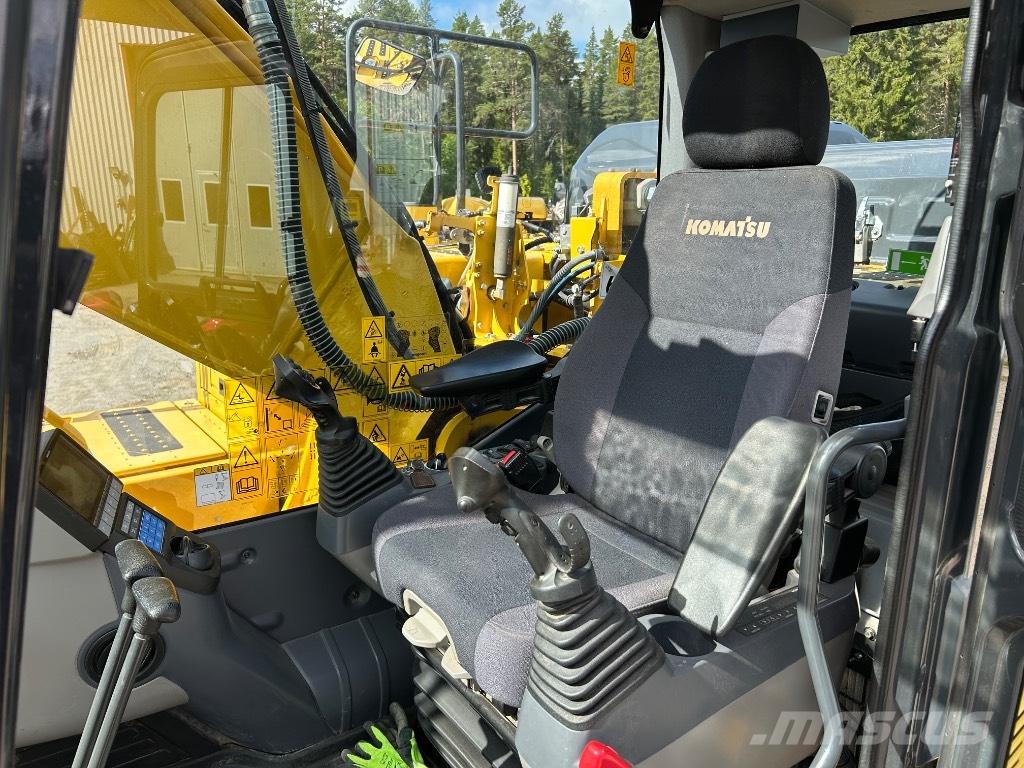 Komatsu PC 210 LC-11 حفارات زحافة