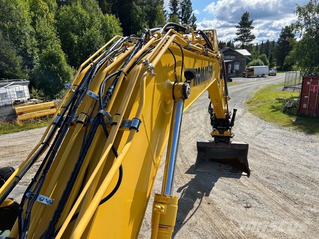 Komatsu PC 210 LC-11 حفارات زحافة