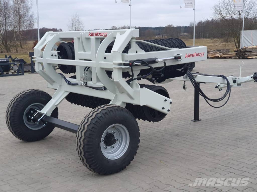 KLESBERG Wał Posiewny hydraulicznie składany Tavaluguri