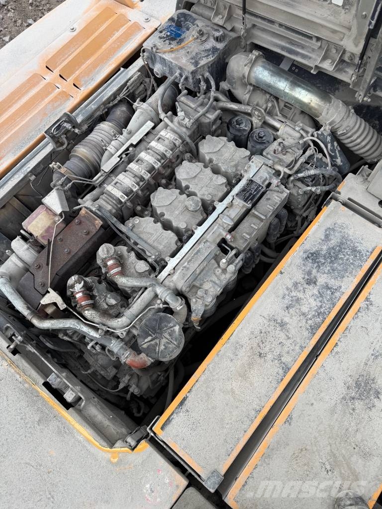 Liebherr R 956 HD حفارات زحافة