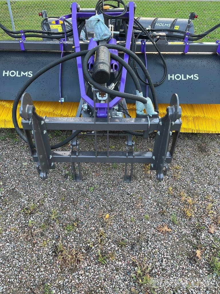 Holms SH300 農業用伸縮臂裝載機