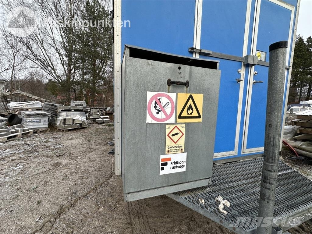  Lyckselevagnen PVT-6 Byggbarrack Настаняване на обекта
