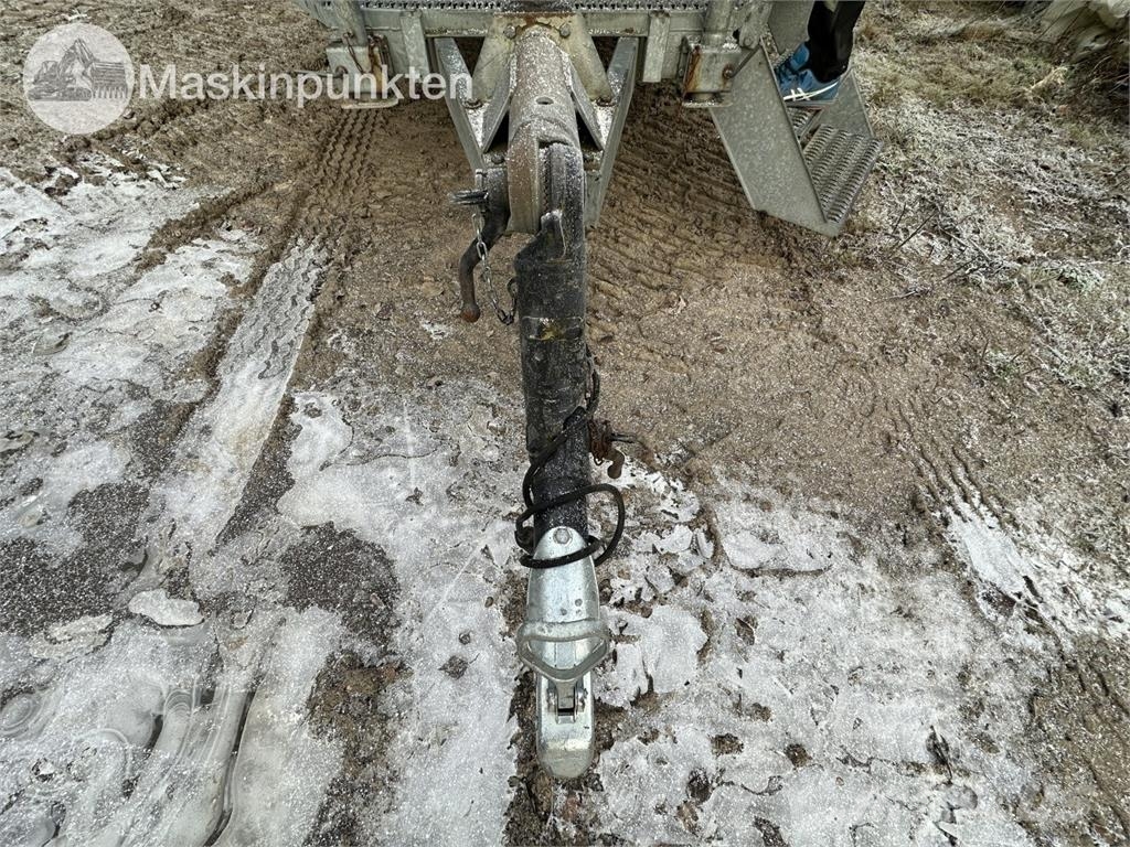  Lyckselevagnen PVT-6 Byggbarrack Настаняване на обекта
