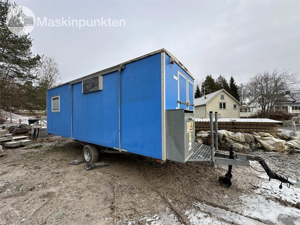 Lyckselevagnen PVT-6 Byggbarrack Настаняване на обекта
