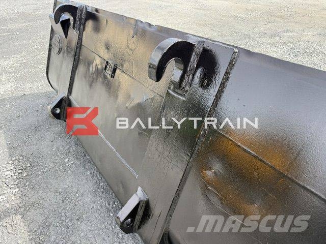 Strickland Telehandler Bucket (JCB Q-Fit) Kausi