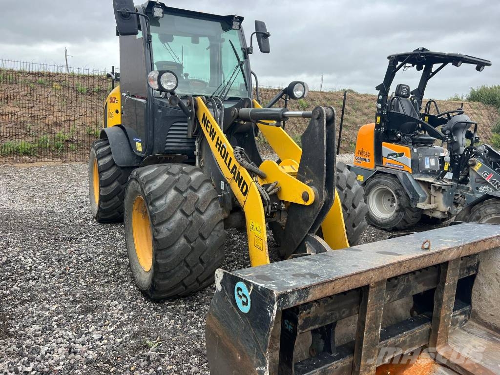 New Holland W 50 لوادر بعجل