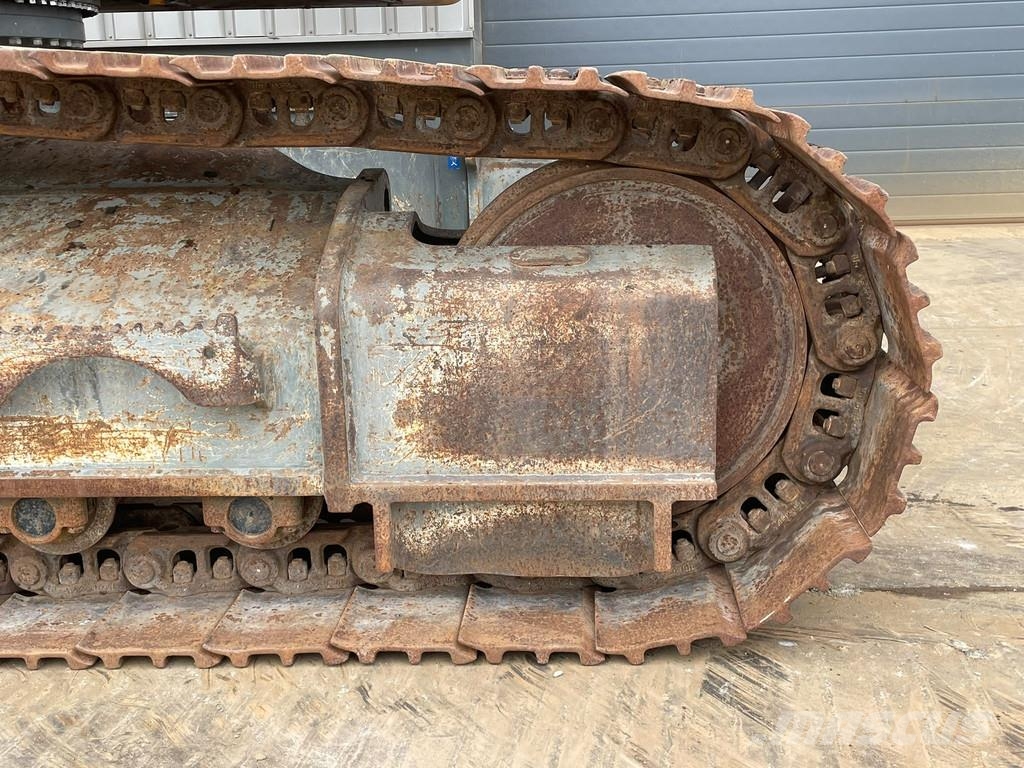Liebherr R926LC Bagri goseničarji