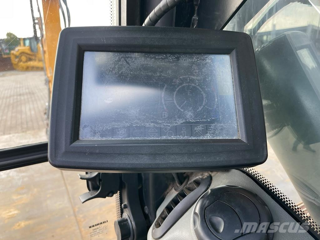 Liebherr R926LC Telakaivukoneet