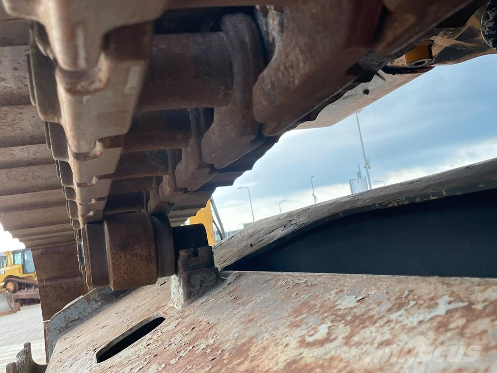 Liebherr R926LC Telakaivukoneet