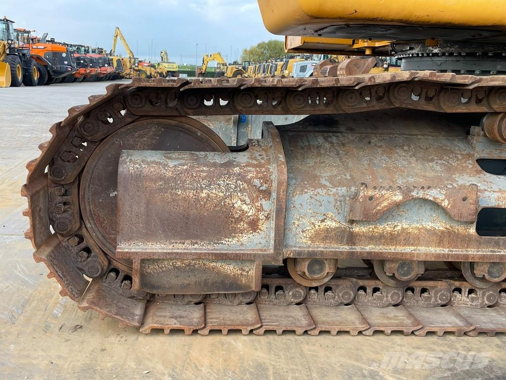 Liebherr R926LC Telakaivukoneet