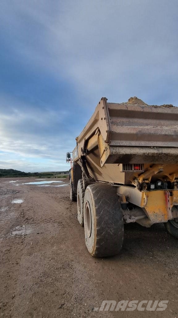 Volvo A 30 G عربات نقل قلابة للمواقع