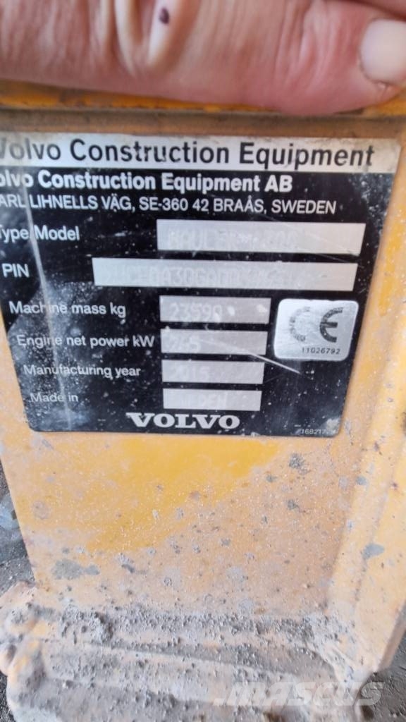 Volvo A 30 G عربات نقل قلابة للمواقع