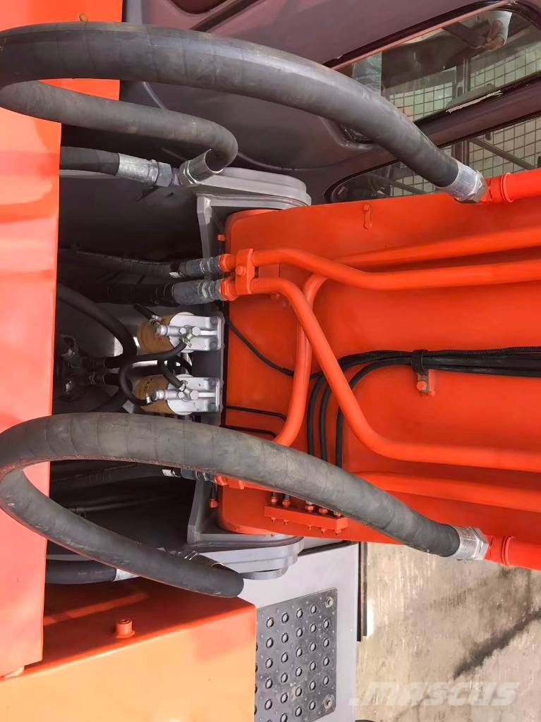Hitachi ZX 350 -3G Bagri goseničarji