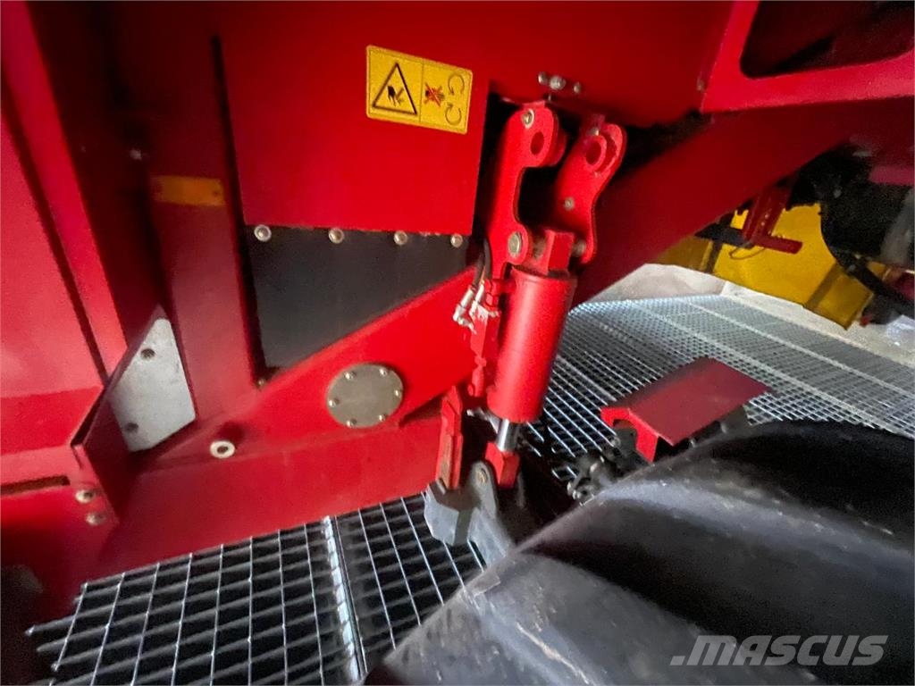 Grimme SE 150-60 UB Kombajni za zelenjavo
