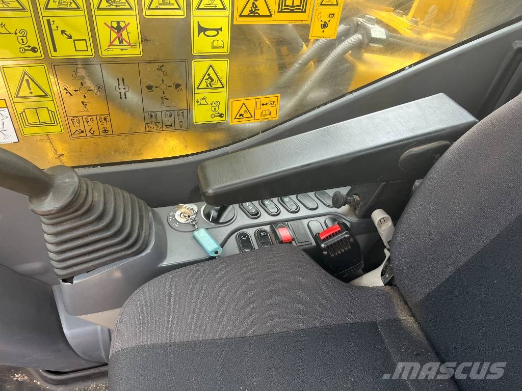 Komatsu PC 170 LC-11 履带挖掘机