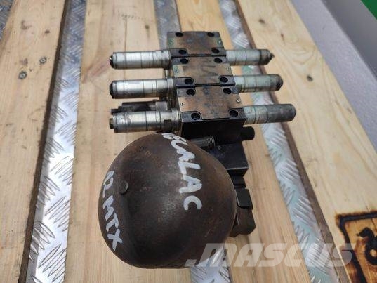 Mecalac 12 MTX (31923400) hydraulic block 液压