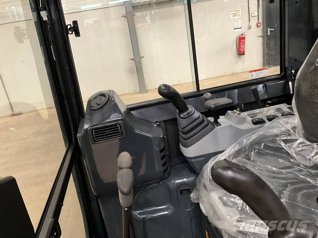 Kobelco SK 17 SR-3 E UNUSED حفارات صغيرة أقل من 7 طن (حفارات صغيرة)