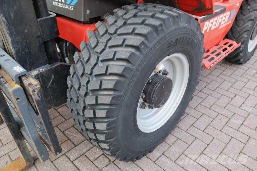 Manitou M26-4 Valid inspection, Diesel, 4x4 Drive, 4500mm Terenski viličar