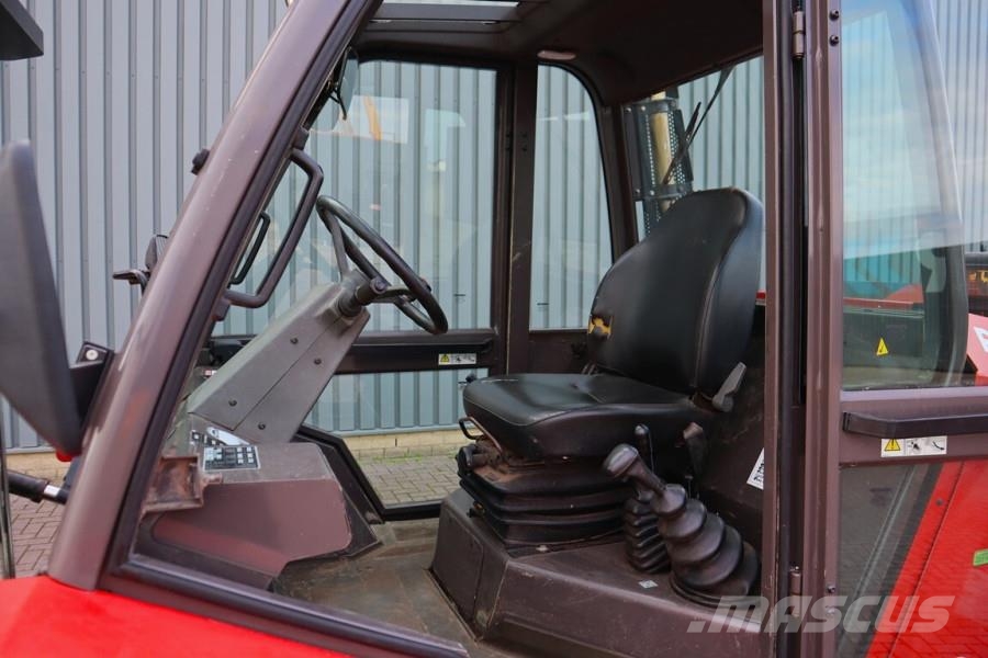Manitou M26-4 Valid inspection, Diesel, 4x4 Drive, 4500mm Terenski viličar