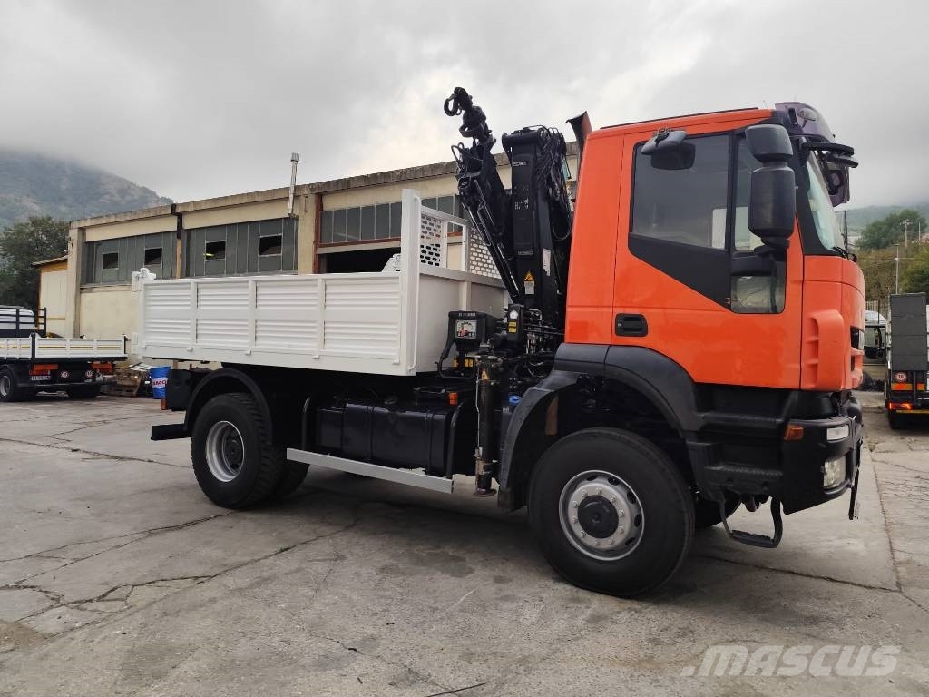 Iveco Trakker 190 T36 Φορτηγά με Γερανό