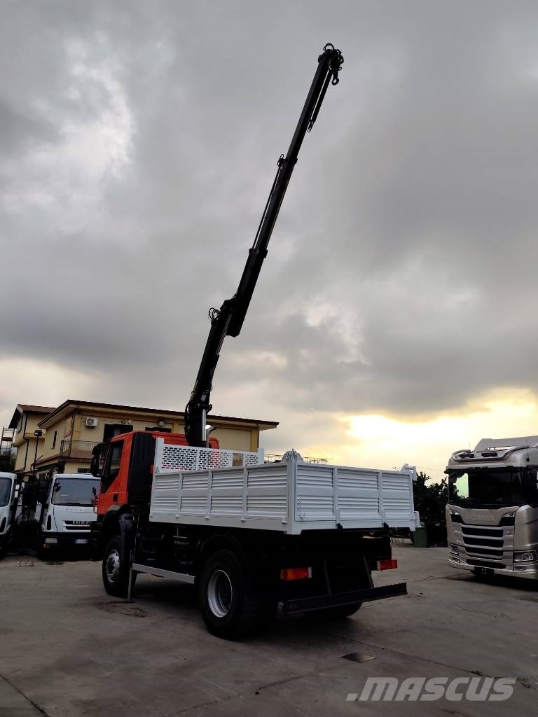 Iveco Trakker 190 T36 Φορτηγά με Γερανό