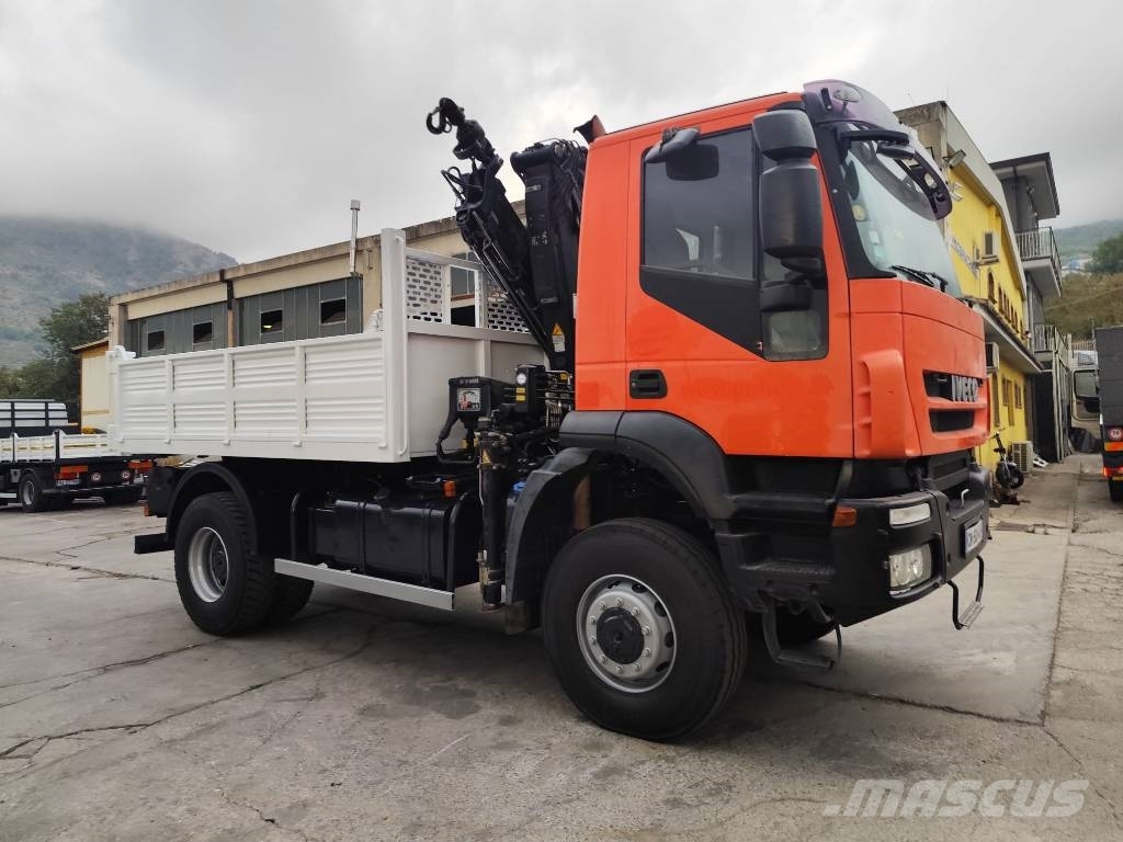 Iveco Trakker 190 T36 Φορτηγά με Γερανό