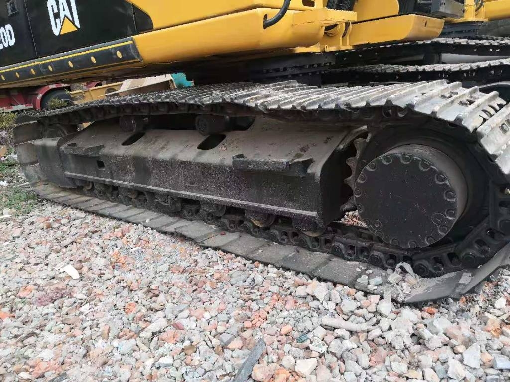 CAT 320 D Lánctalpas kotrók