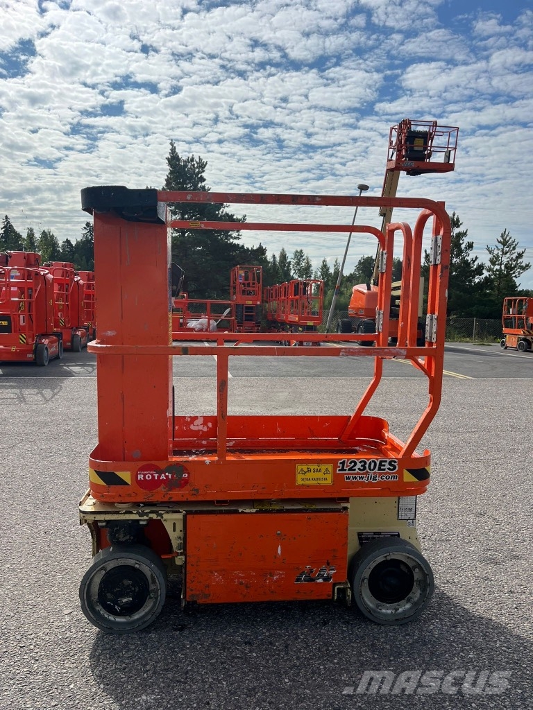 JLG 1230 ES Schaarhoogwerkers