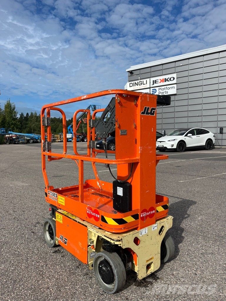JLG 1230 ES Schaarhoogwerkers